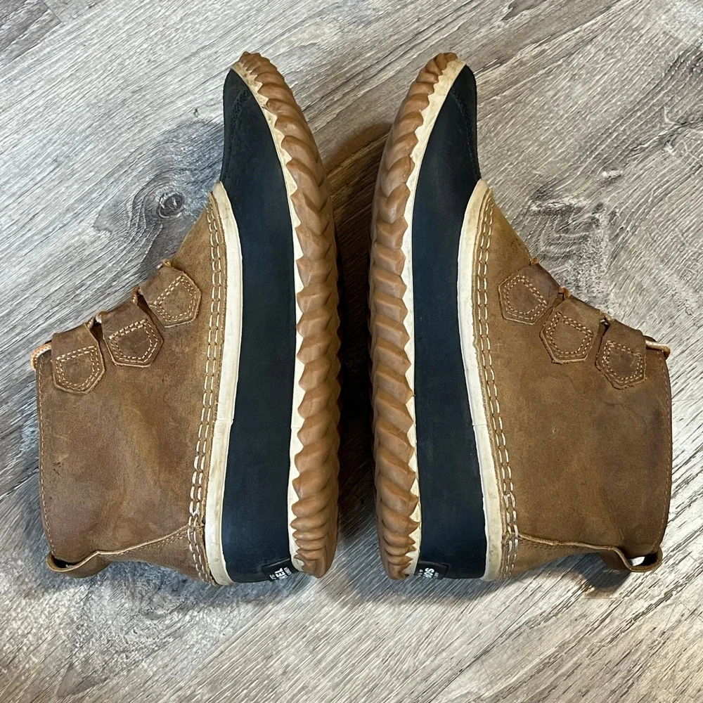 Sorel Out N About Leather Duck Boots Elk Black Waterproof Ankle NL2133-286 Wom 9